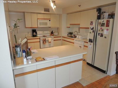 316 Prospect Ave APT 10G, Hackensack, NJ, 07601