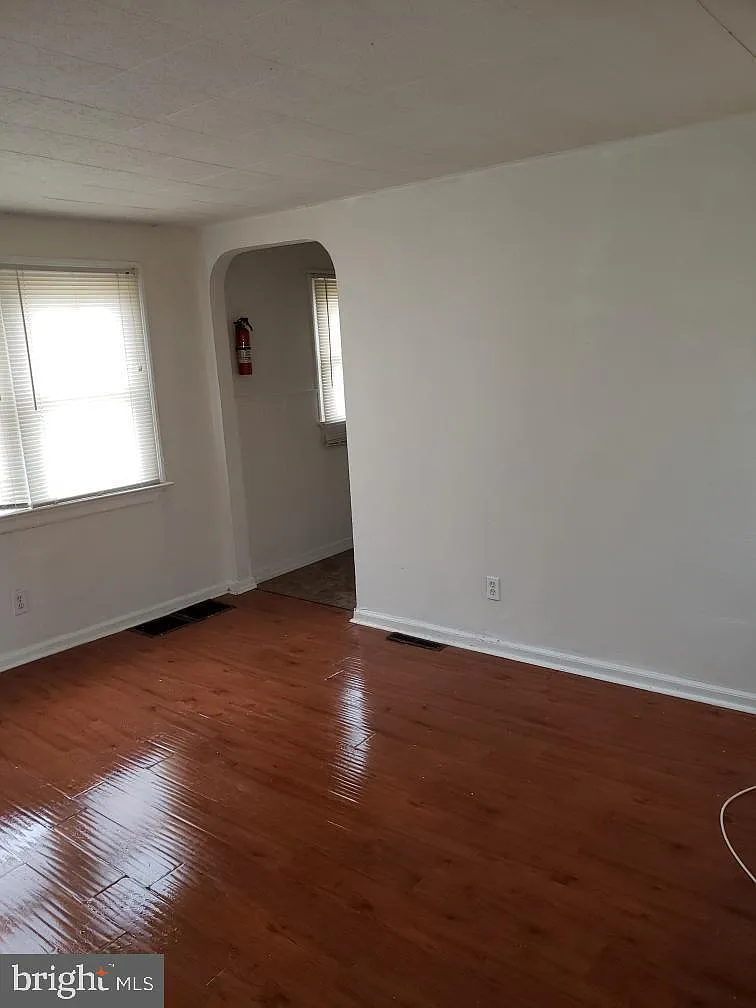 2 bed, 1.0 bath, 644 sqft, $1,975 — Photo 3