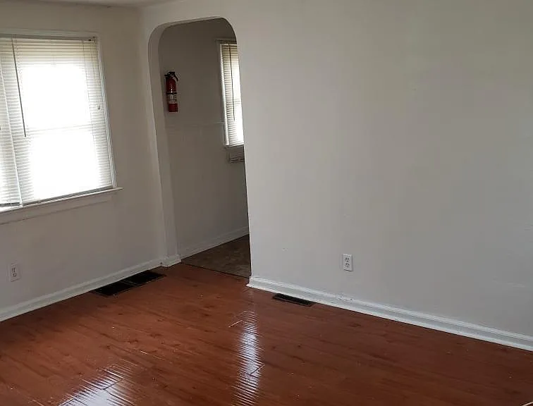 36 Jefferson Ave #A — Photo 3