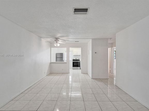 4th image of 10301 NW 36th St APT 5