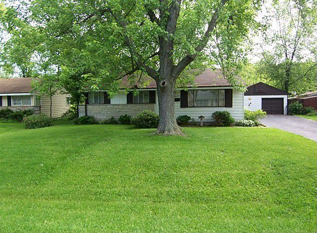 1st image of 16397 W Des Plaines Dr