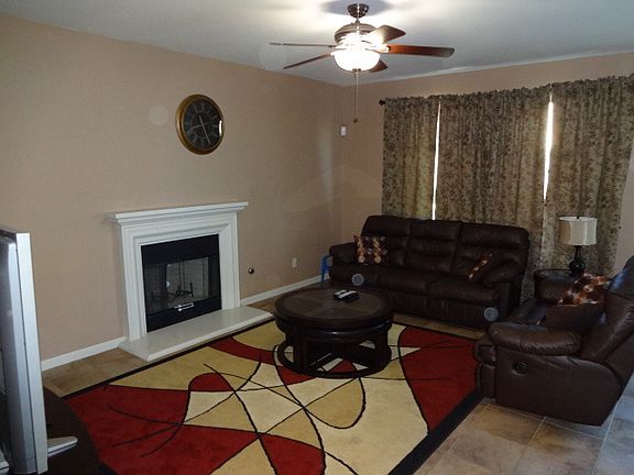 3rd image of 1749 Pico Rivera Dr