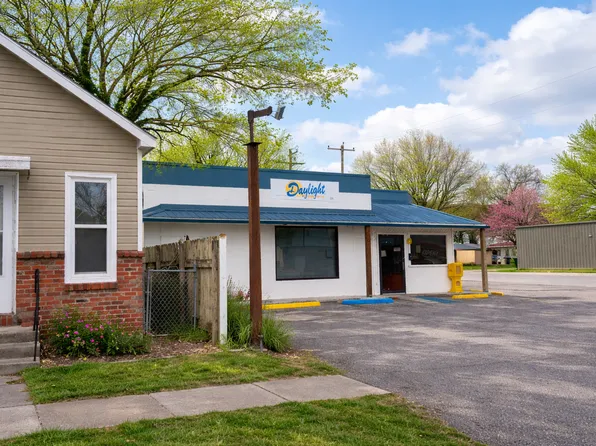 305 W Maple St, Columbus, KS