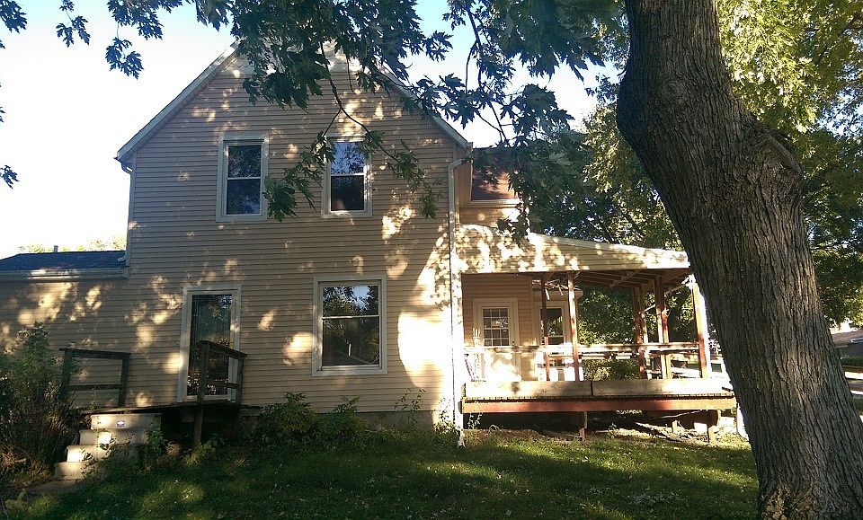 1st image of 1100 N Burlington Ave