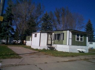 1406 Western Park Vlg SW, Jamestown, ND 58401