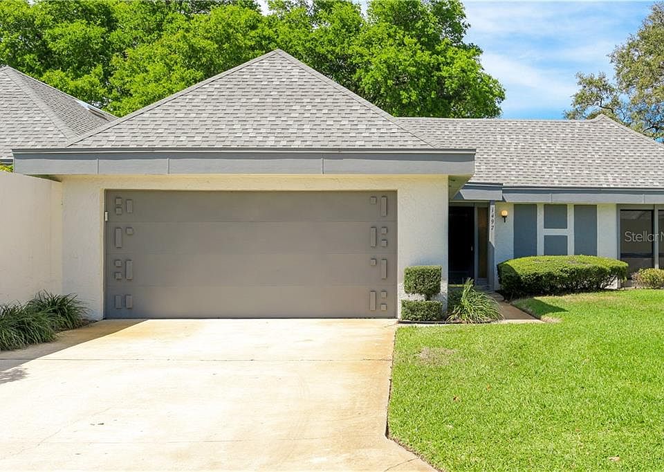Home For Sale In LAUREL HILLS 01