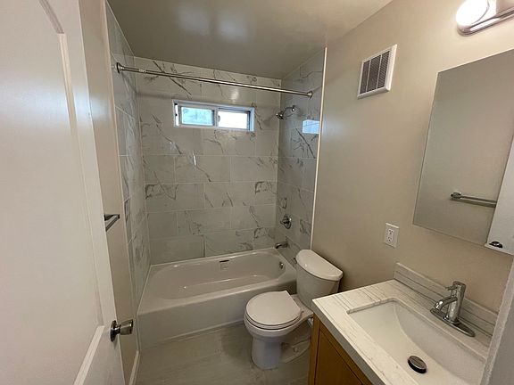 5th image of 907 Huntington Ave #907
