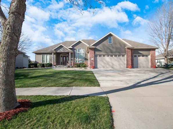 532 Fawn Holw, Dakota Dunes, SD 57049