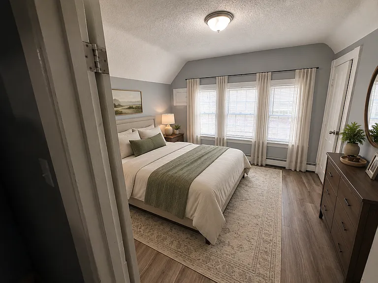 195 Edgewood St #3 — Photo 3
