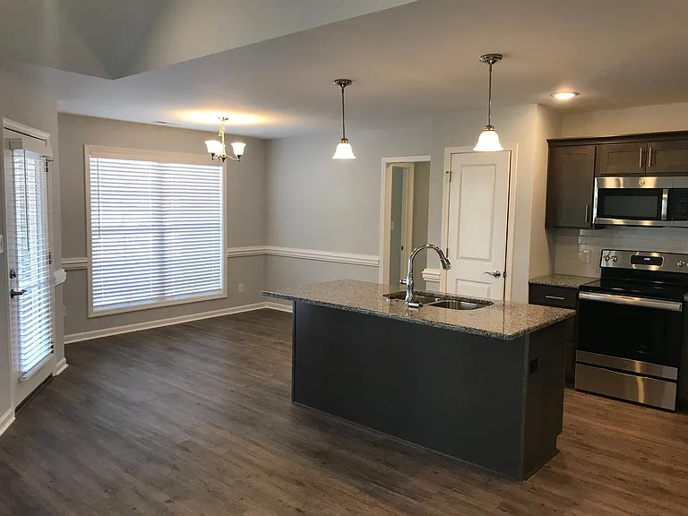 7812 Annalisa Dr — Photo 8