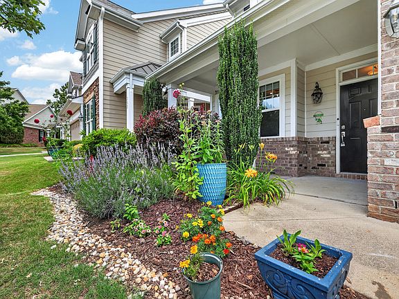 4th image of 357 Hammond Oak Ln