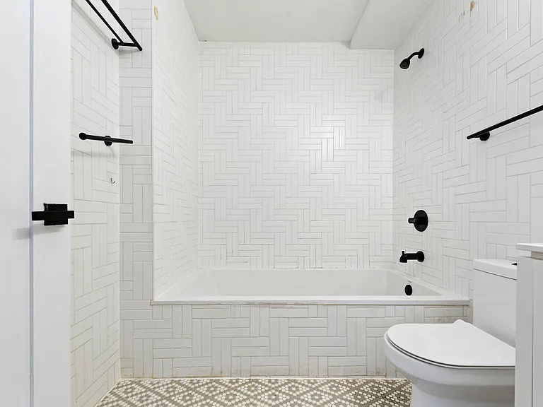 157 Lexington Ave #1 — Photo 17