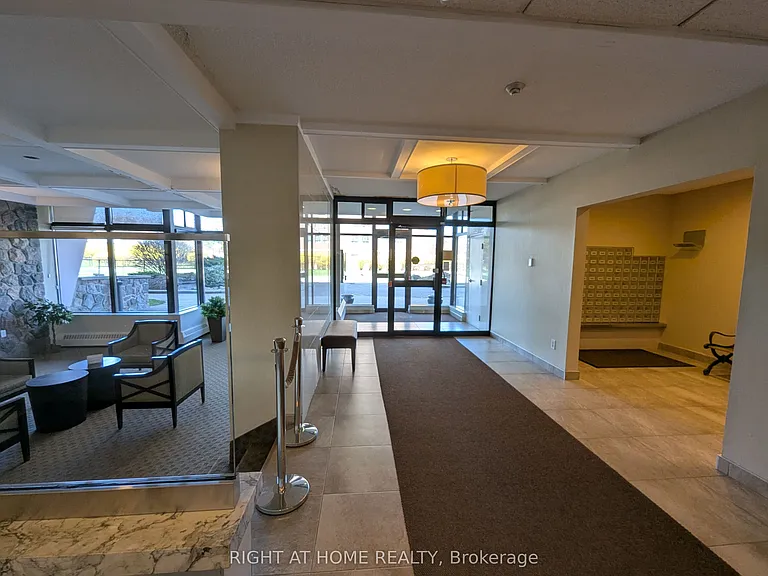 1615 Bloor St N #708 — Photo 3