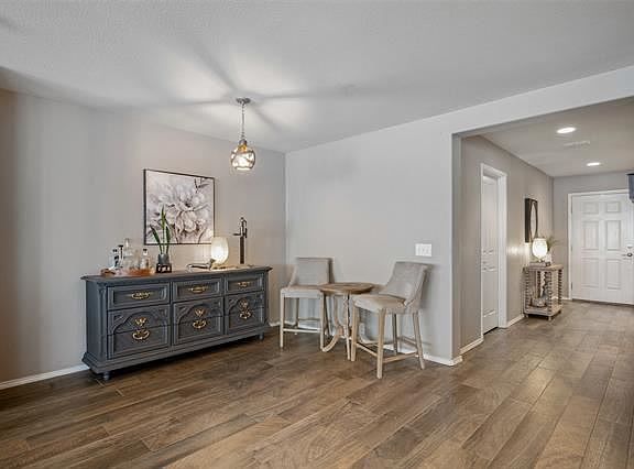 5th image of 10432 Nettie St
