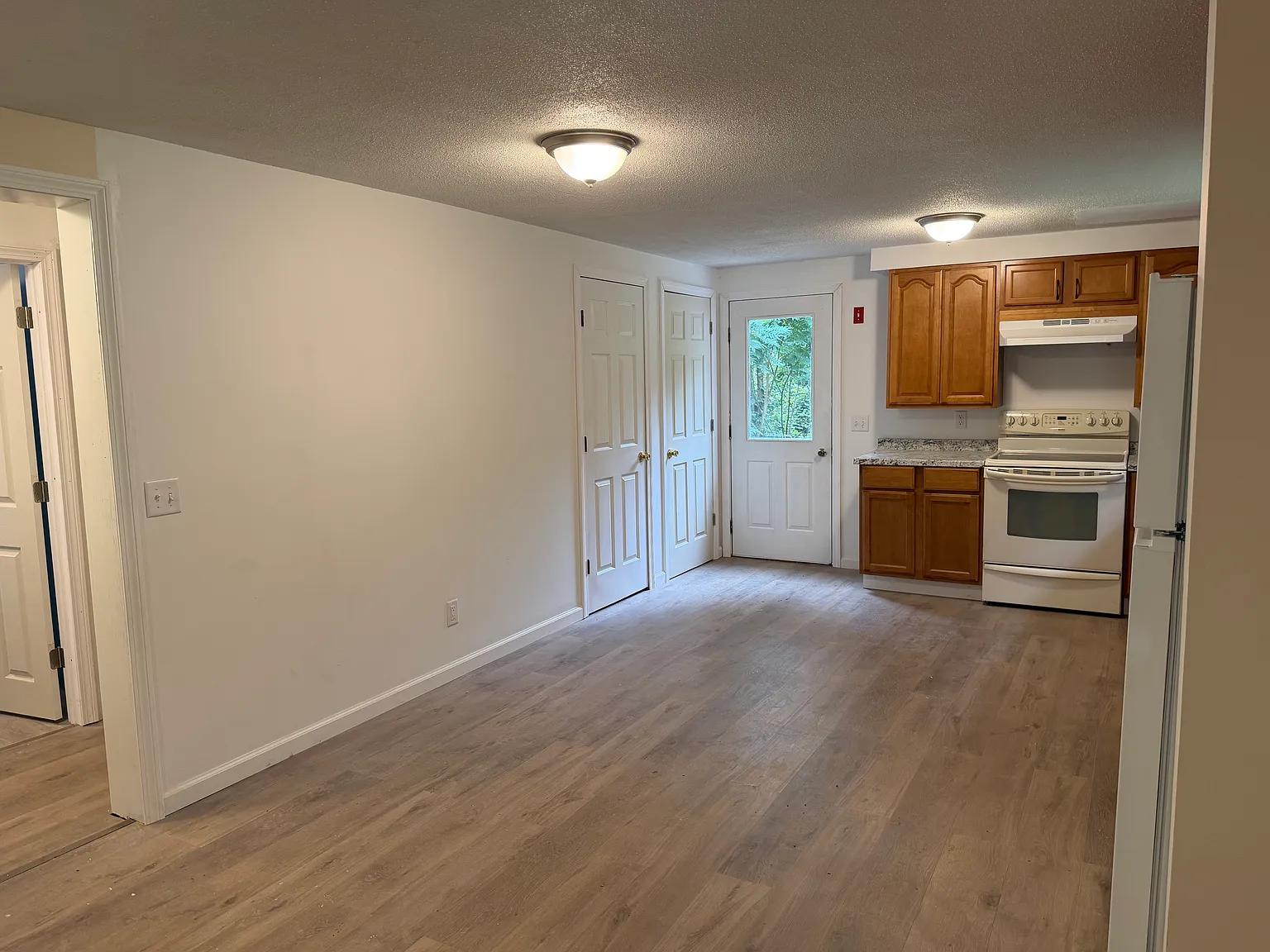 2 bed, $2,400 — Photo 3