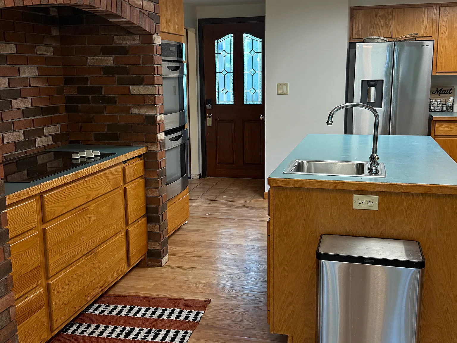 4 bed, 1728 sqft, $2,400 — Photo 4