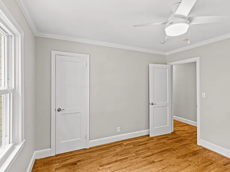 2301 Laburnum Ave — Photo 18