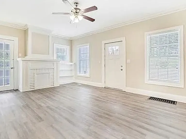 495 Hutchens Rd SE #A — Photo 16