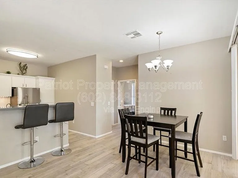 9550 E Thunderbird Rd #213 — Photo 6