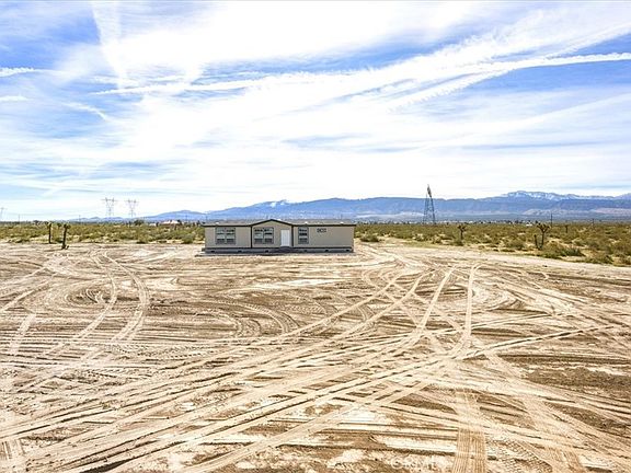 3rd image of 1139 Bonanza Rd