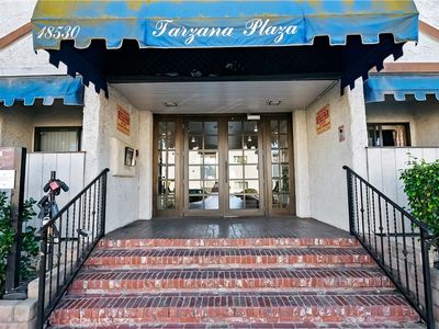 18530 Hatteras St Unit 213, Tarzana, CA, 91356