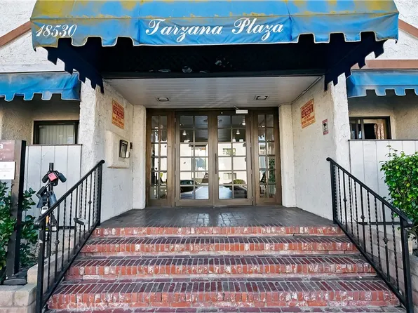 18530 Hatteras St Unit 213, Tarzana, CA 91356