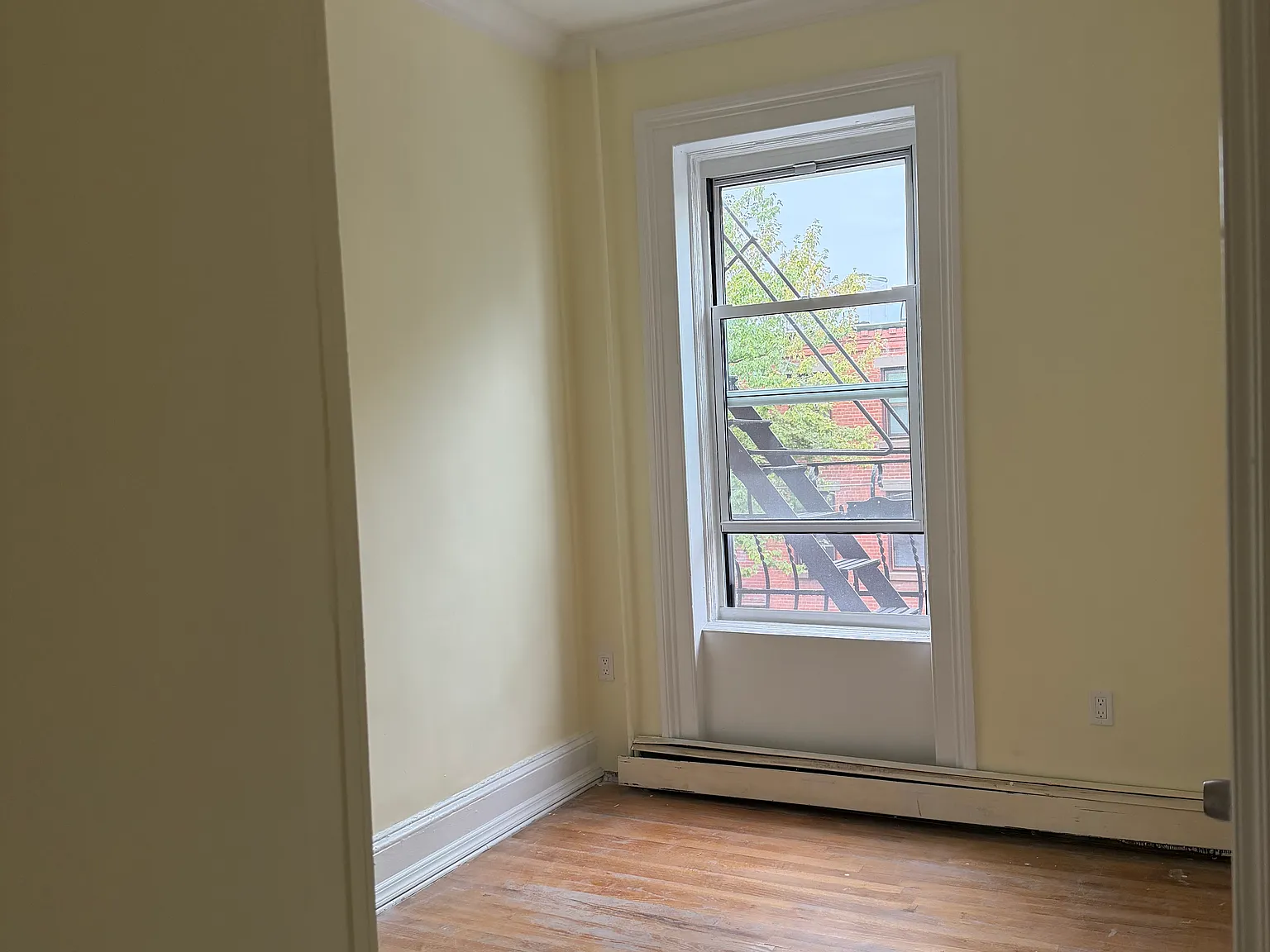 2 bed, 800 sqft, $3,400 — Photo 4