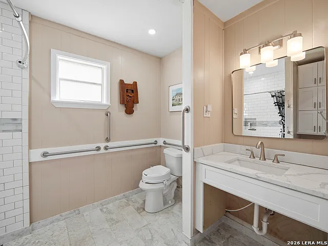 19214 Grey Forest Dr — Photo 28