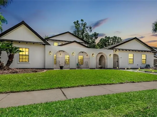 22 Olympic Ct, New Orleans, LA 70131