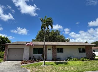 2615 SW Natura Avenue, Deerfield Beach, FL 33441