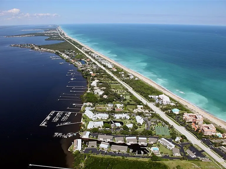 1550 NE Ocean Blvd #C102 — Photo 4
