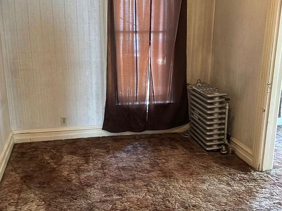 5th image of 31 N Franklin St