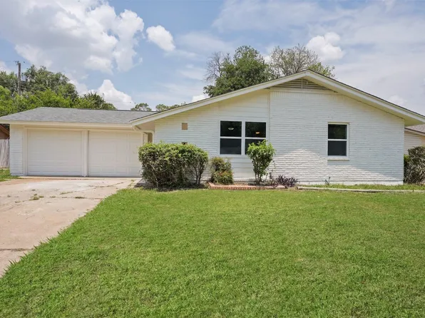 1903 Durham St, Irving, TX 75062