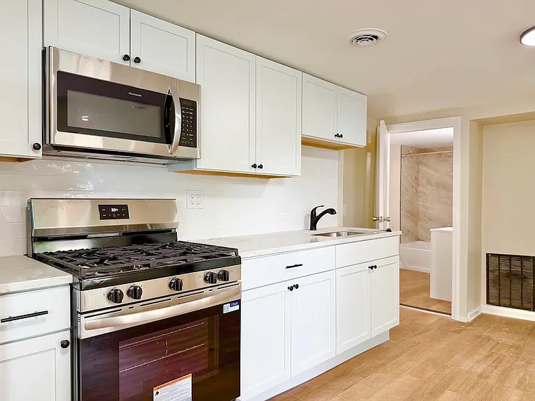 74 Houston St #3 — Photo 2