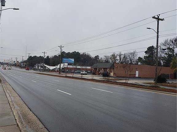 4th image of 940 Bragg Blvd