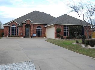 1812 Clayton Dr, Mansfield, TX 76063