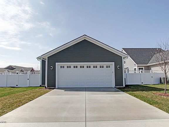 3rd image of 6739 Promenade Drive Town Sq