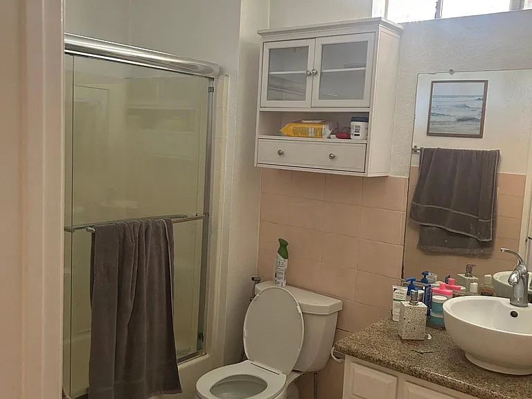 5320 Whitsett Ave #8 — Photo 30