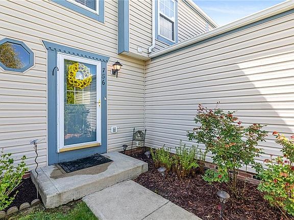 2nd image of 786 Sunset Cir