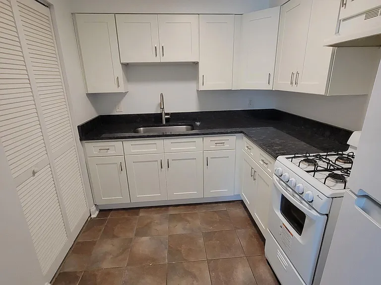 1660 N 4th St #2C — Photo 12
