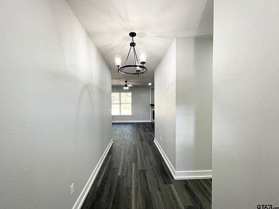 3rd image of 300 Gregory Cir