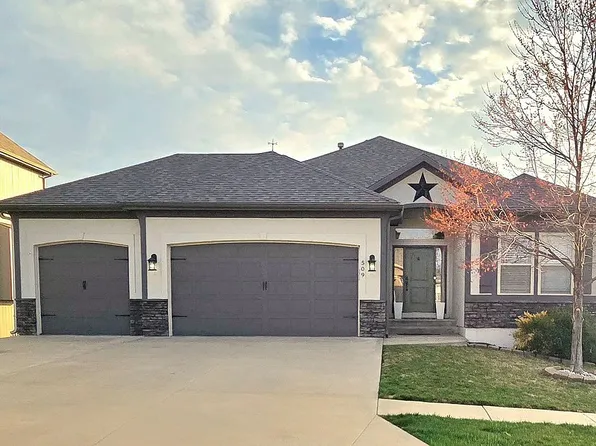 509 Sycamore Rd, Greenwood, MO 64034