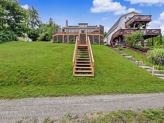4th image of 118 Evergreen Ln