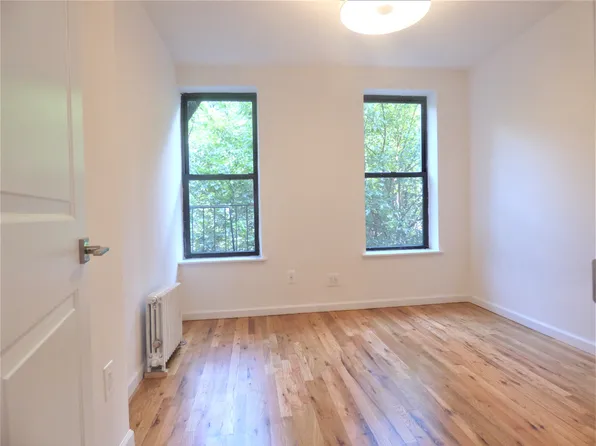 335 East 70th Street image 1 of 9