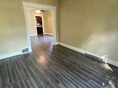 1602 Emerson St #1 — Photo 6