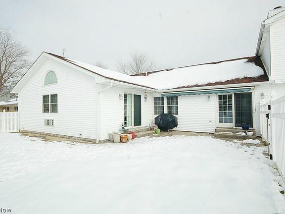 4th image of 2441 Andrews Dr NE