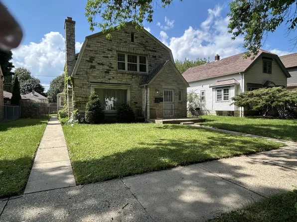 3925 North 40th STREET #3927, Milwaukee, WI 53216