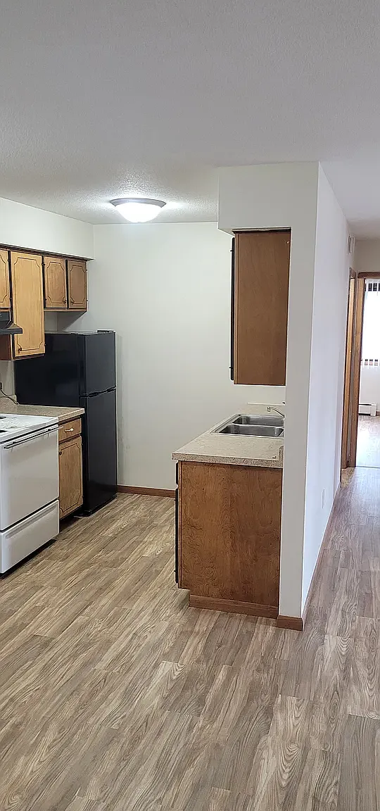 Brookview Manor — Photo 2