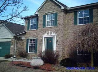27411 Mill Creek Dr, Trenton, MI 48183