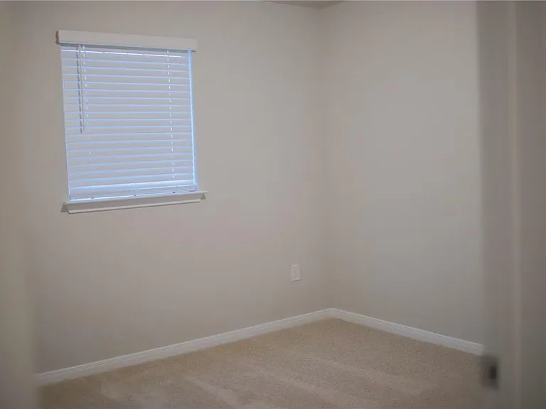14015 Macquarie Dr — Photo 22